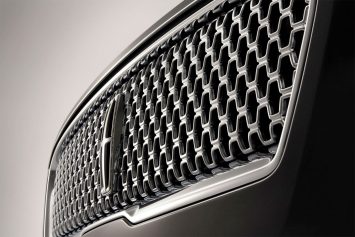 2017 Lincoln MKZ Parametric Design Grille