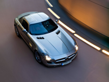 Mercedes-Benz SLS AMG