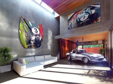 Jaguar designer creates artwork on Jaguar classic bonnets