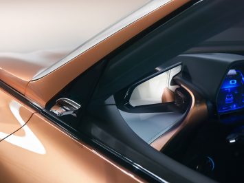 Lexus LF 1 Limitless Concept Interior Side Camera