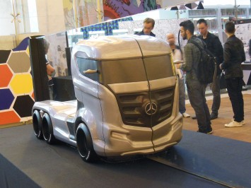 Mercedes-Benz Axor Truck Concept Final scale model