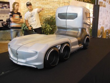 Mercedes-Benz Axor Truck Concept Final scale model