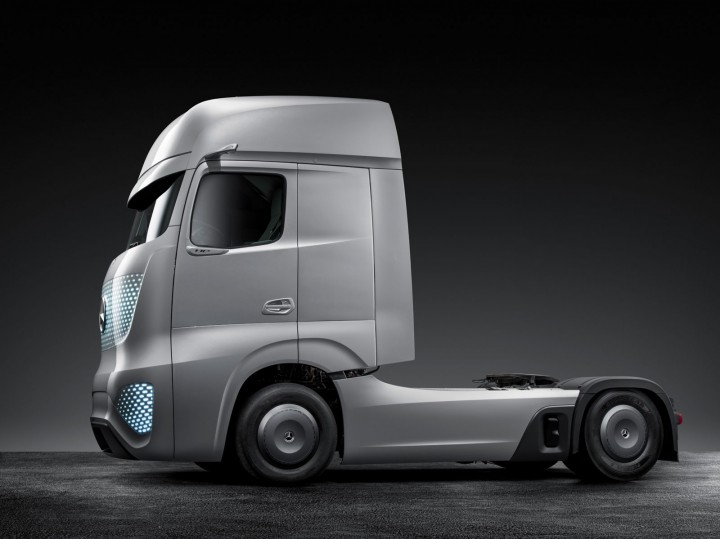 Mercedes-Benz Future Truck 2025 Concept