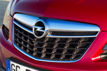 Opel Mokka - Front Grille